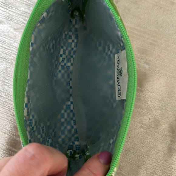 Vera Bradley Apple Green print purse and cosmetic bag. - Picture 13 of 13